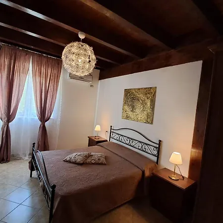 Feudo Apartman Tollo